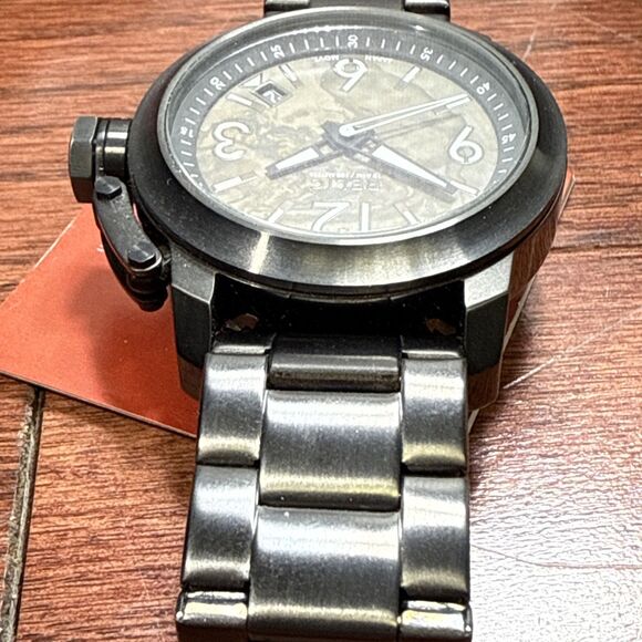 Relic By Fossil Patterson Brown Dial Gunmetal ZR12043 Quartz Moment - Picture 7 of 8